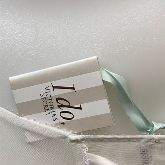 MWT I DO , VICTORIA SECRET PANTY cheekini - Picture 6 of 7